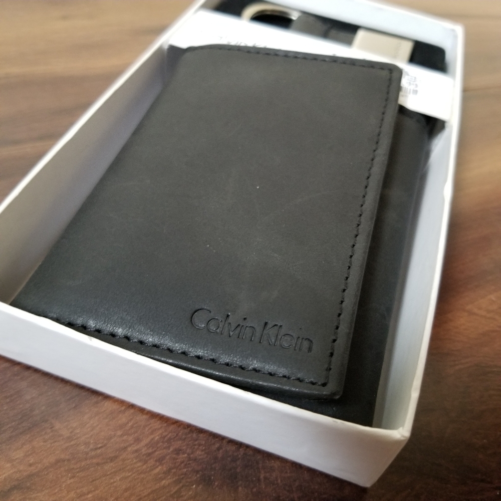 Black leather Calvin Klein trifold wallet& key fob